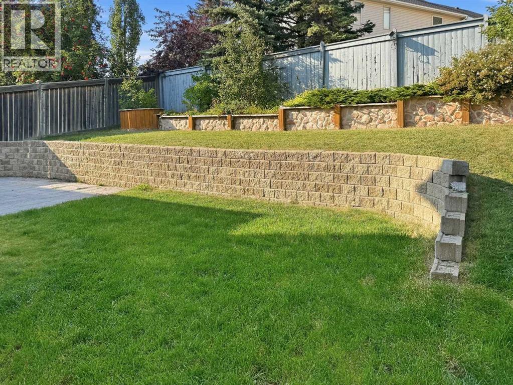 Single Family House for Sale in  Scenic View Close NW Scenic Acres Calgary 