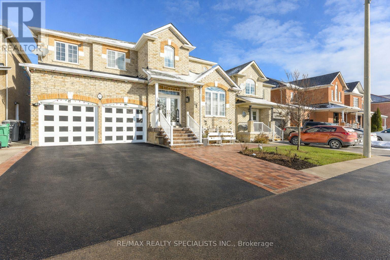 41 MADRONNA GARDENS - 2