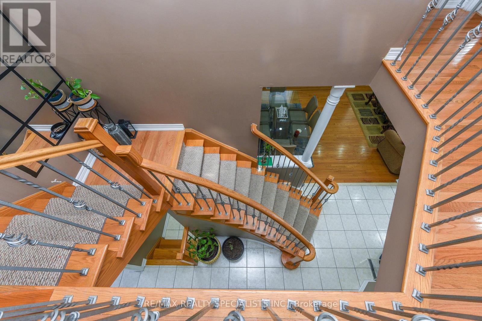 41 MADRONNA GARDENS - 21