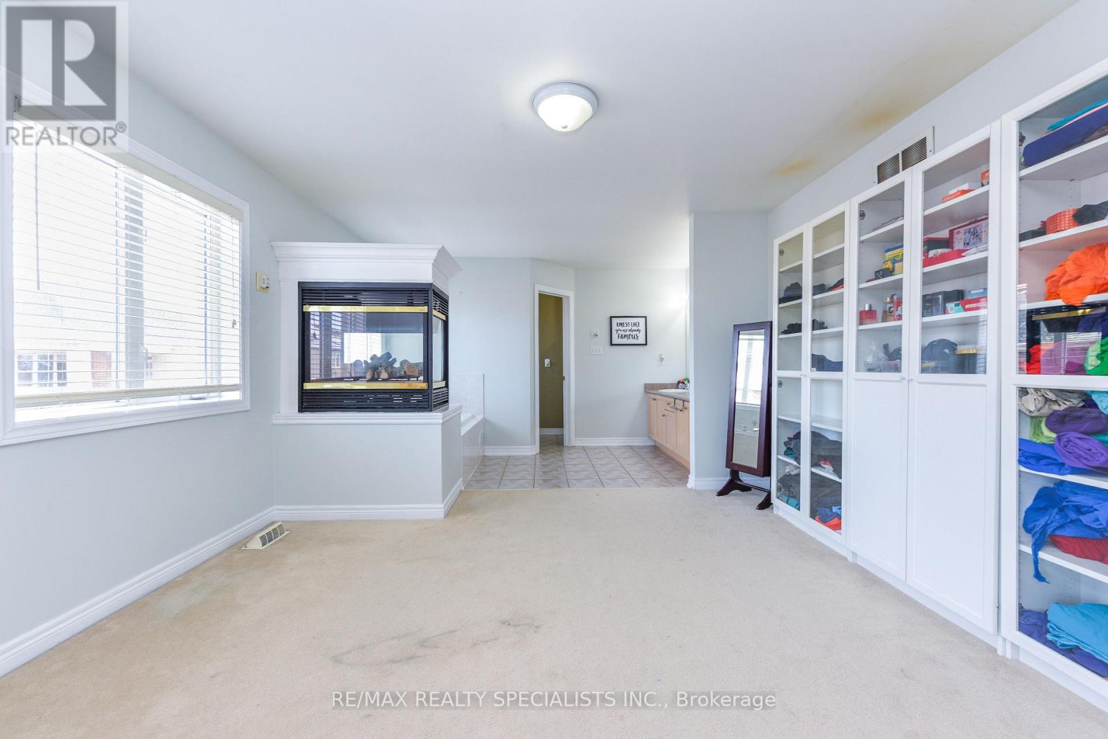 41 MADRONNA GARDENS - 26