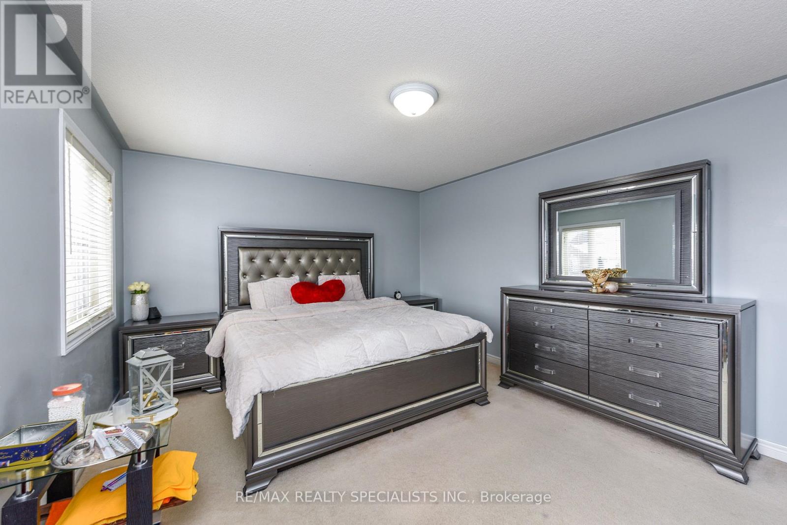 41 MADRONNA GARDENS - 31