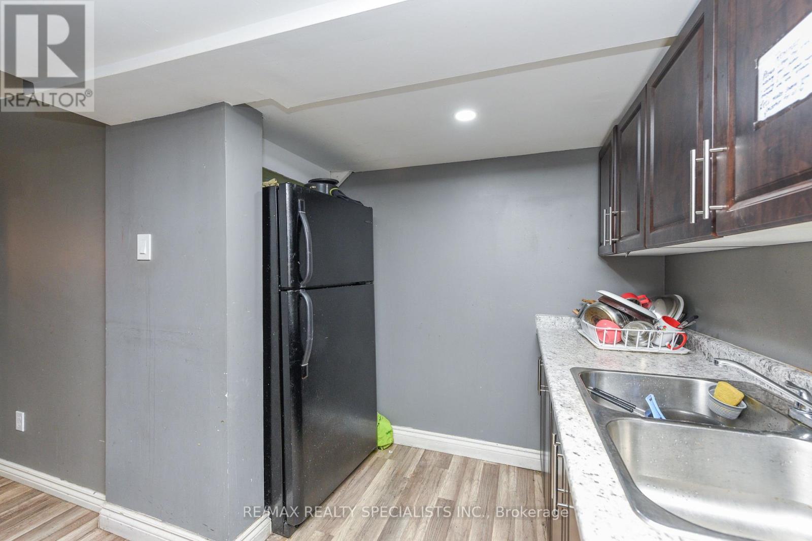 41 MADRONNA GARDENS - 45