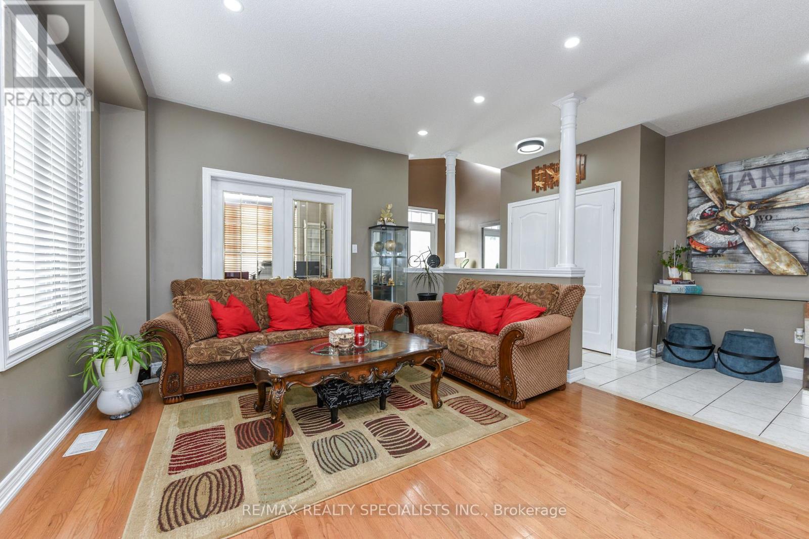 41 MADRONNA GARDENS - 7