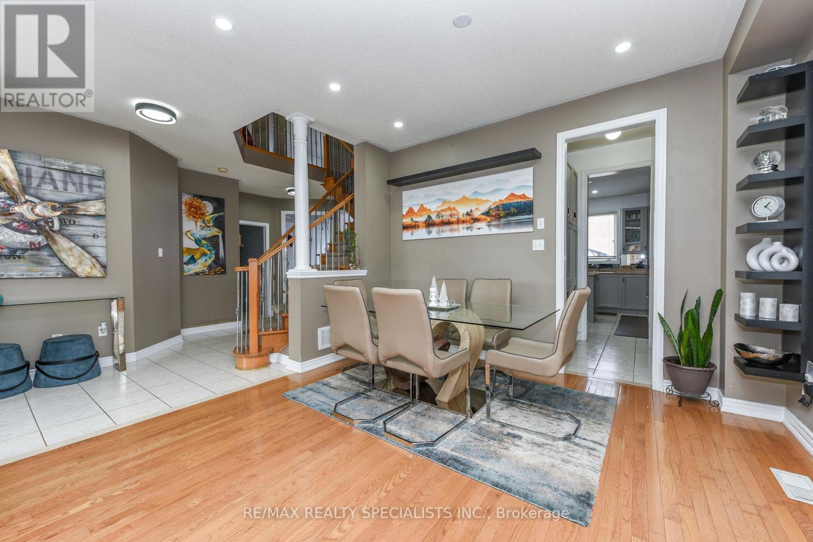 41 MADRONNA GARDENS - 9