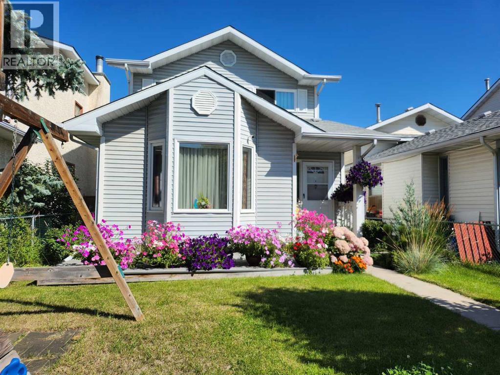 Single Family House for Sale in  Millbank Drive SW Millrise Calgary 