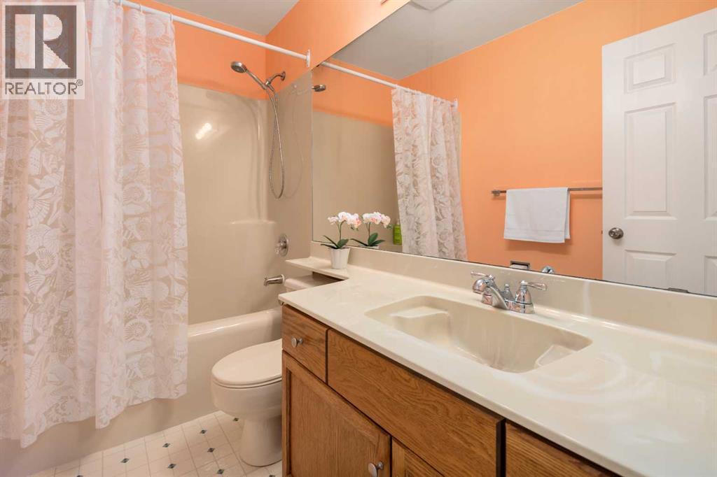 Single Family House for Sale in  Millbank Drive SW Millrise Calgary 