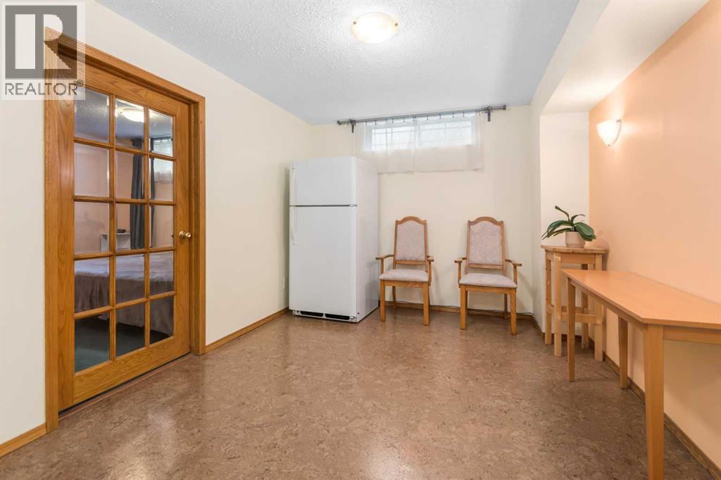 Single Family House for Sale in  Millbank Drive SW Millrise Calgary 