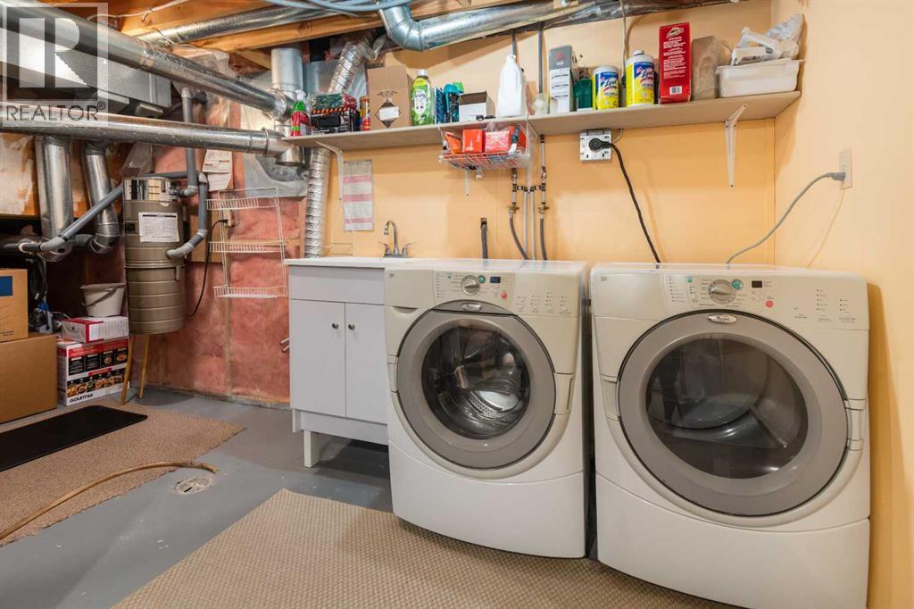 Single Family House for Sale in  Millbank Drive SW Millrise Calgary 