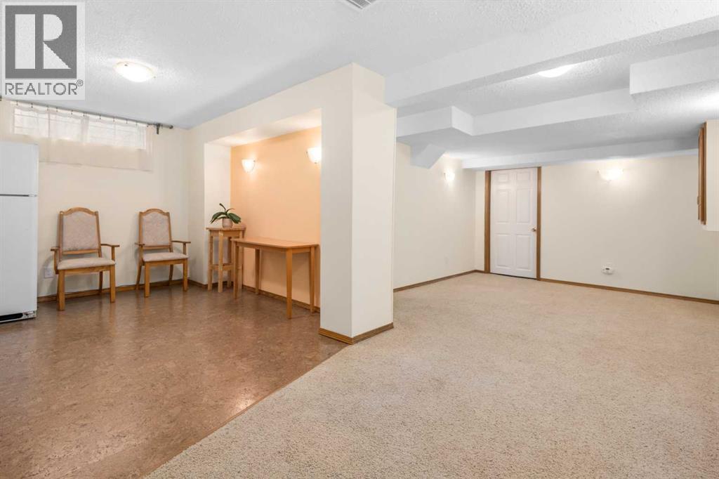 Single Family House for Sale in  Millbank Drive SW Millrise Calgary 