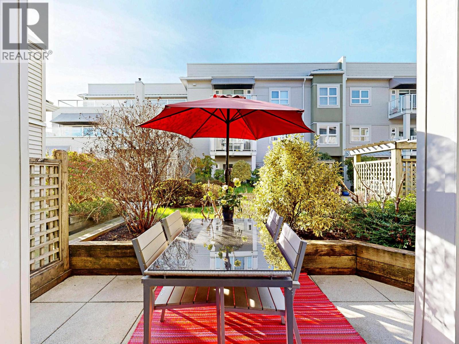 #105-4738 53 Street, Delta