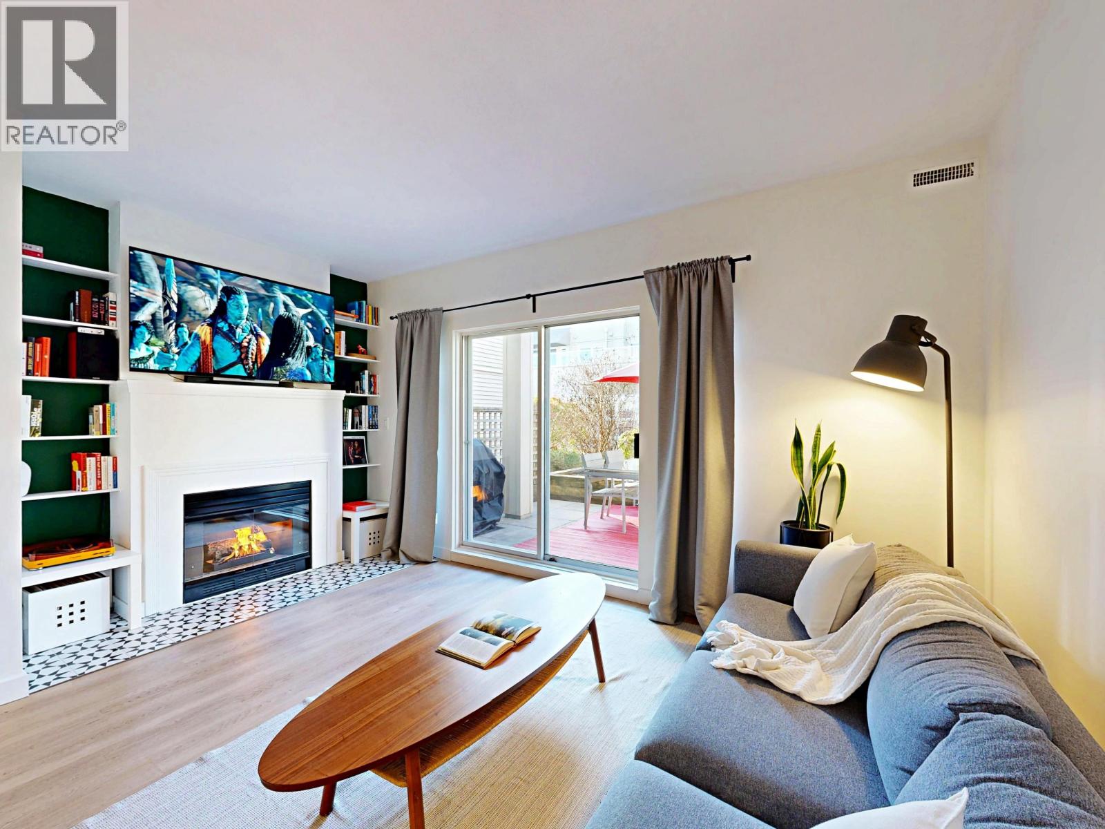 #105-4738 53 Street, Delta