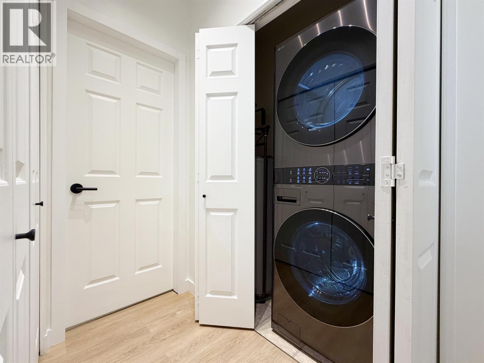 #105-4738 53 Street, Delta