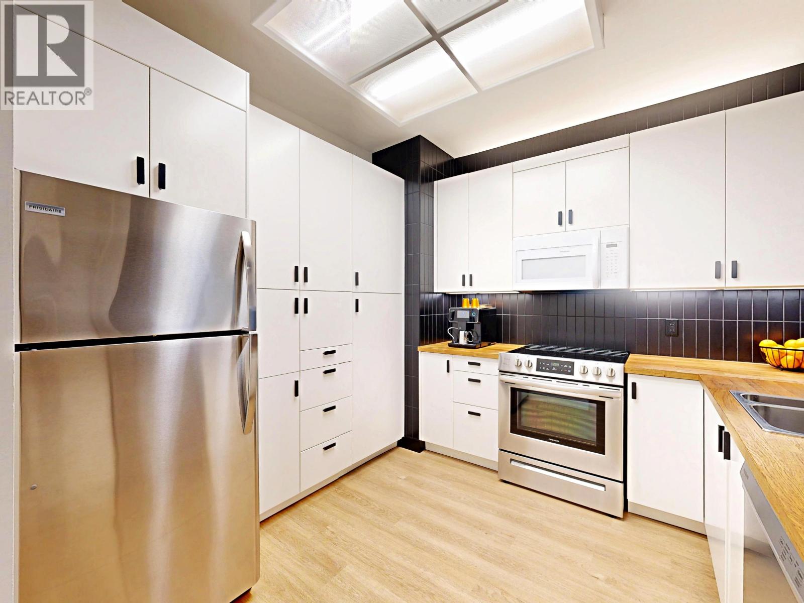 #105-4738 53 Street, Delta