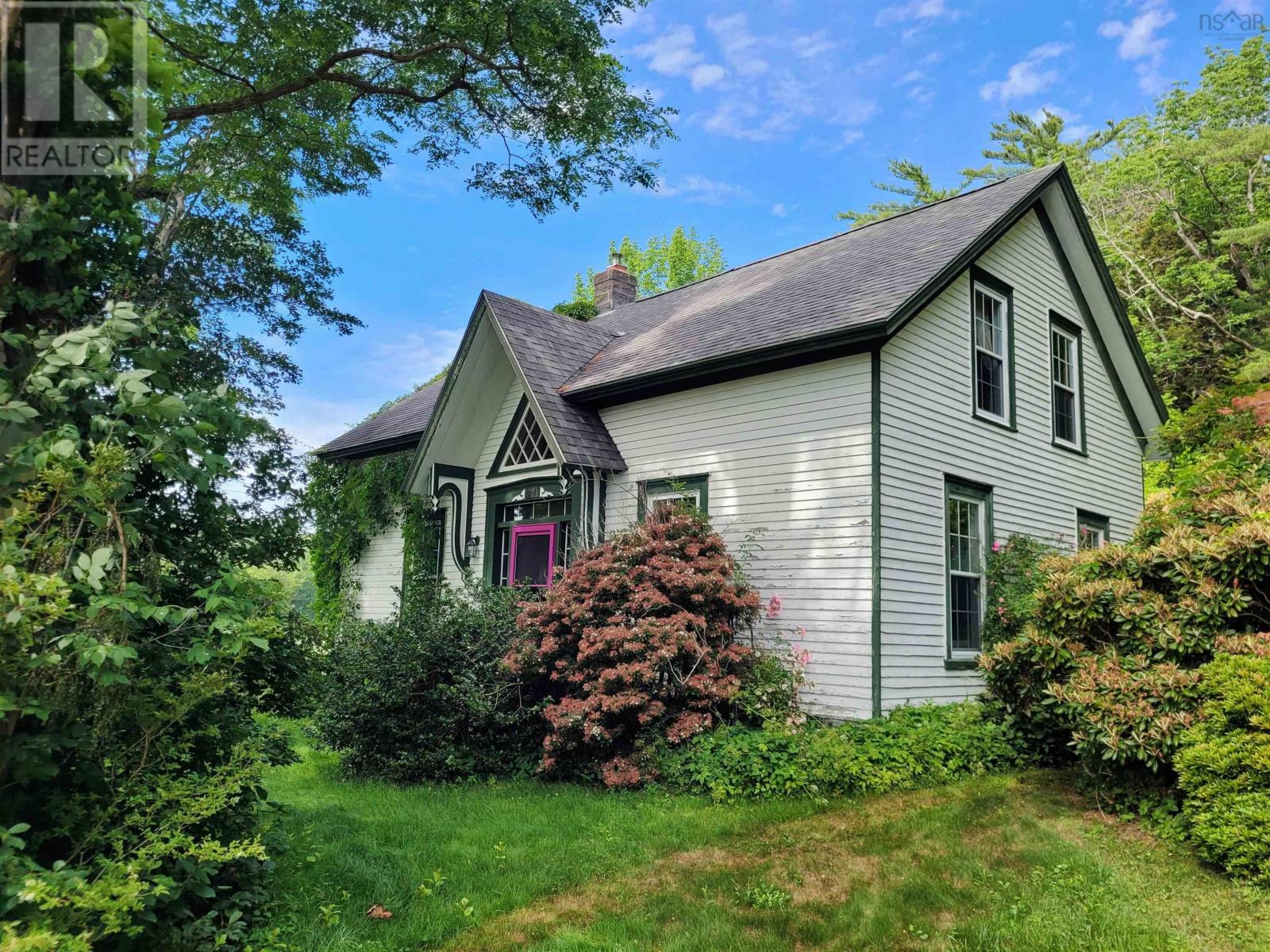 Property photo of 221 Highway 8