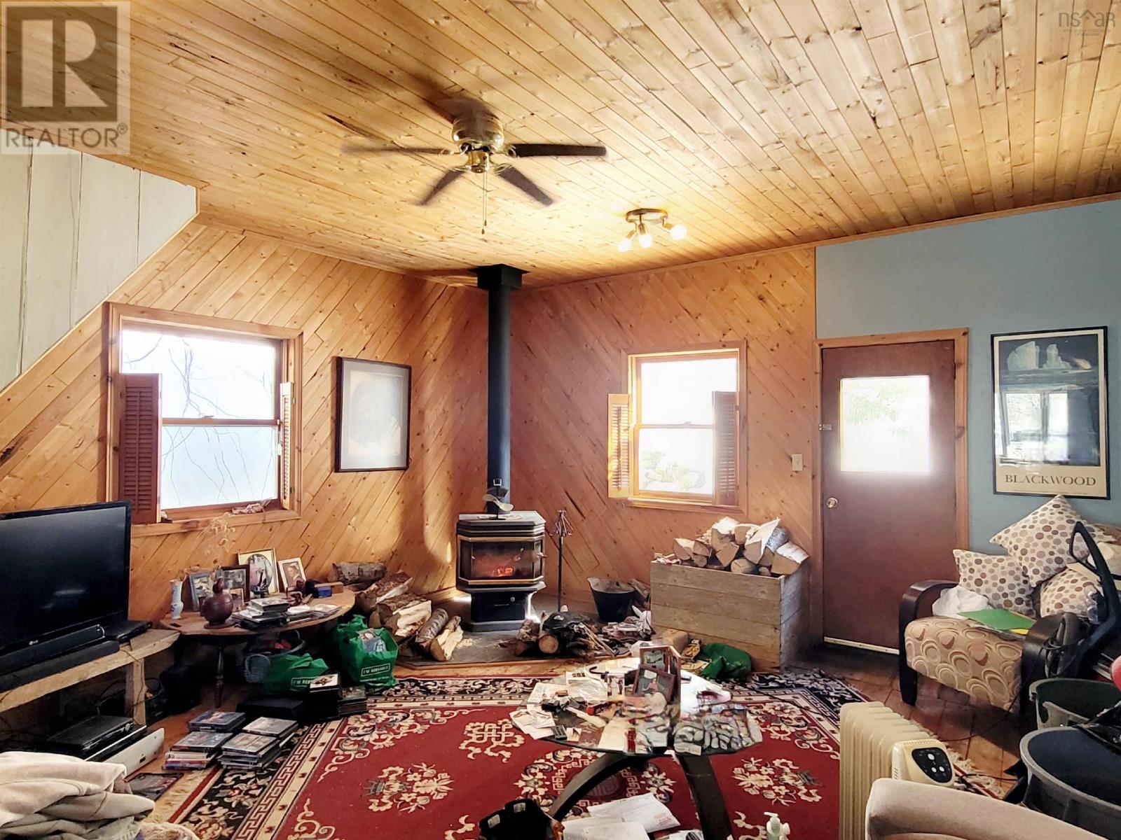 Property 23 of 49 of 221 Highway 8