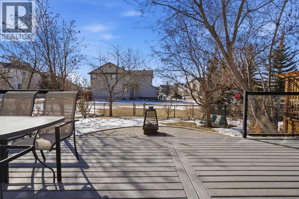 Single Family House for Sale in  Cougar Ridge Bay SW Cougar Ridge Calgary 