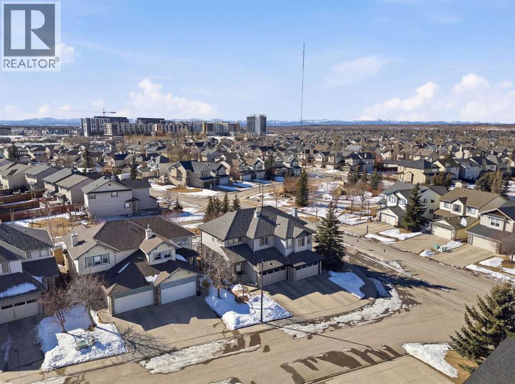 Single Family House for Sale in  Cougar Ridge Bay SW Cougar Ridge Calgary 