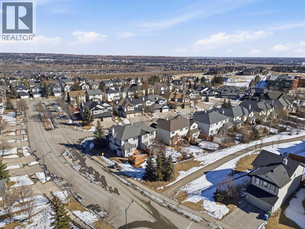 Single Family House for Sale in  Cougar Ridge Bay SW Cougar Ridge Calgary 