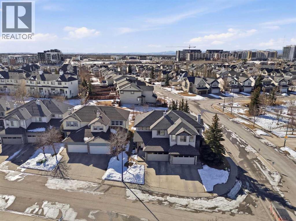 Single Family House for Sale in  Cougar Ridge Bay SW Cougar Ridge Calgary 