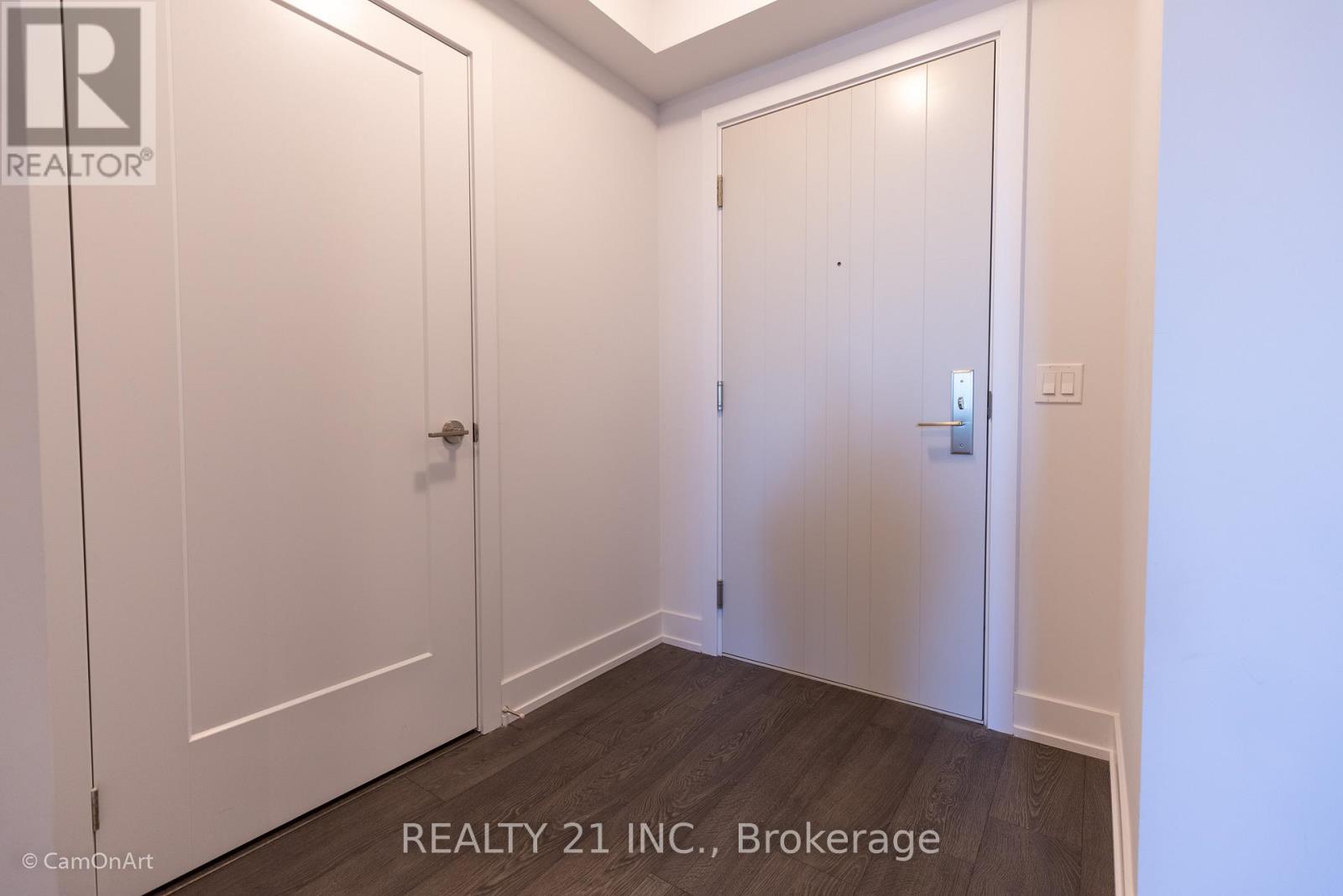 #2413 2550 SIMCOE STREET N - 19