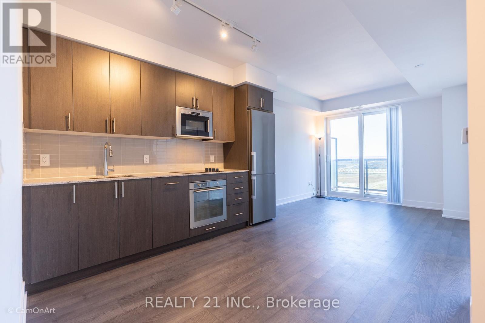 #2413 2550 SIMCOE STREET N - 2