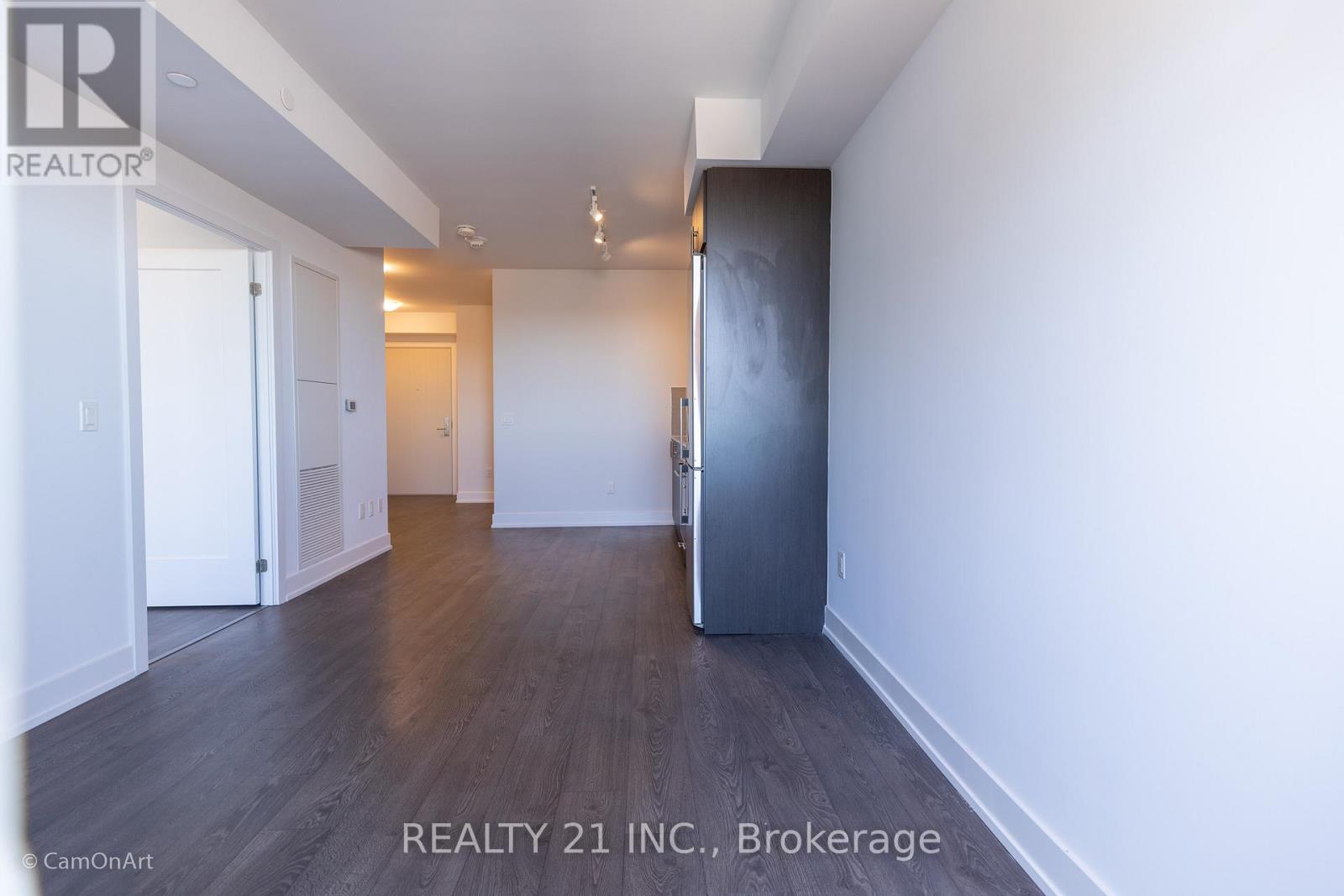 #2413 2550 SIMCOE STREET N - 6