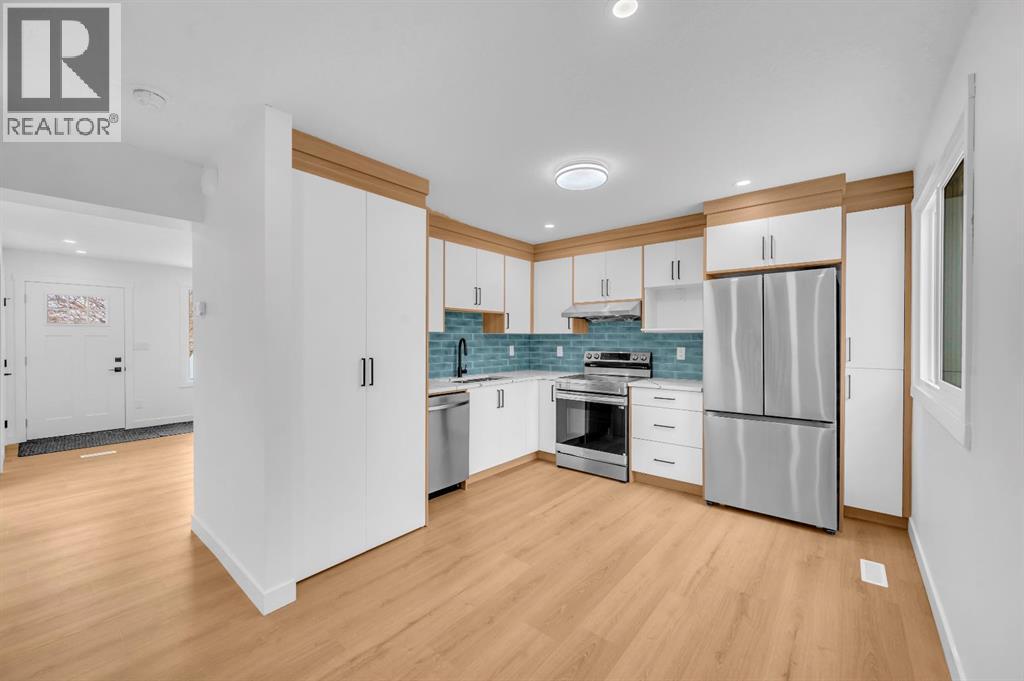 Single Family House for Sale in  Doverville Crescent SE Dover Calgary 