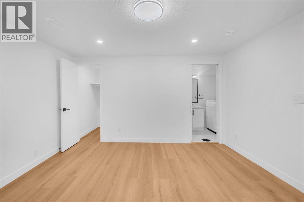 Single Family House for Sale in  Doverville Crescent SE Dover Calgary 