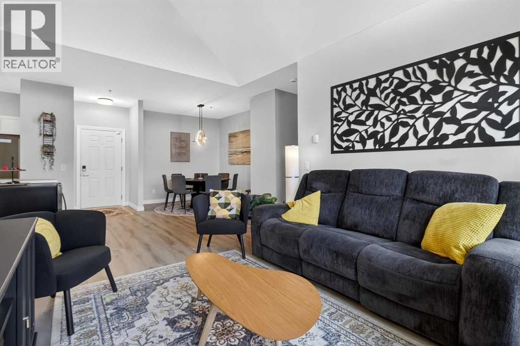 Single Family House for Sale in    Street SW Cedarbrae Calgary 