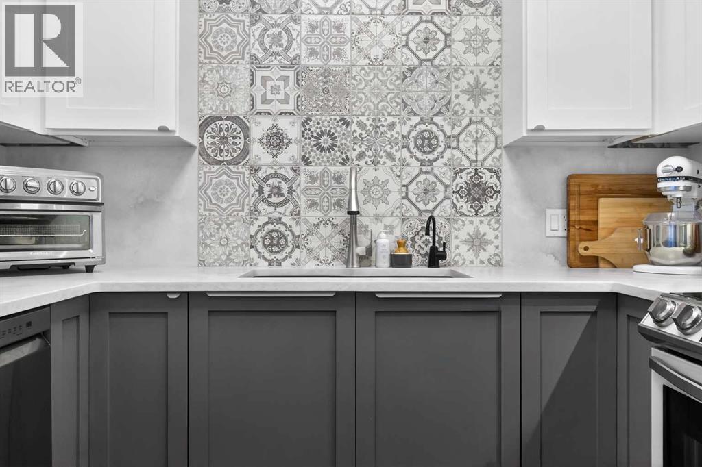 Single Family House for Sale in    Street SW Cedarbrae Calgary 