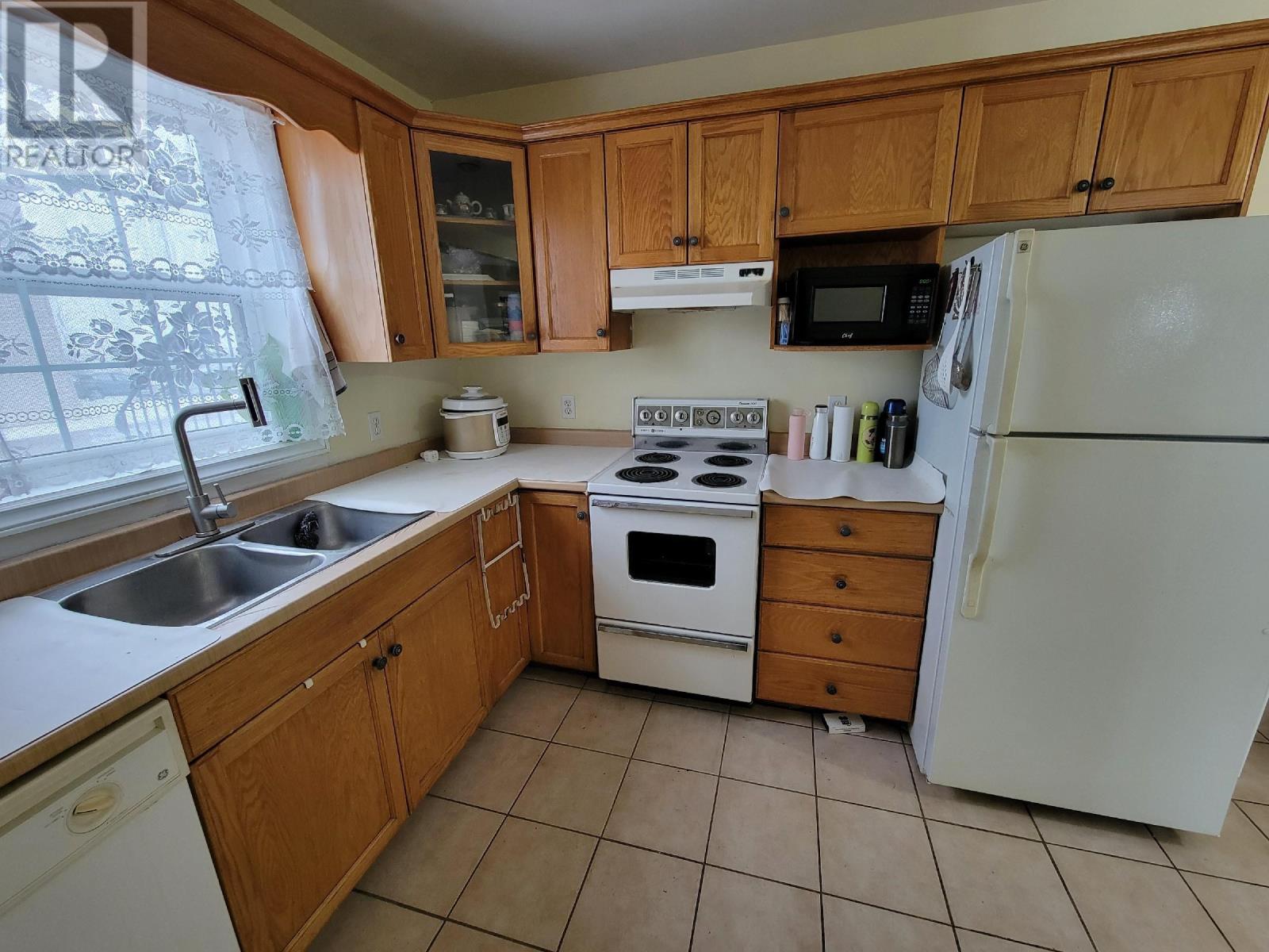 #1 33 Glen Stewart Drive - 14