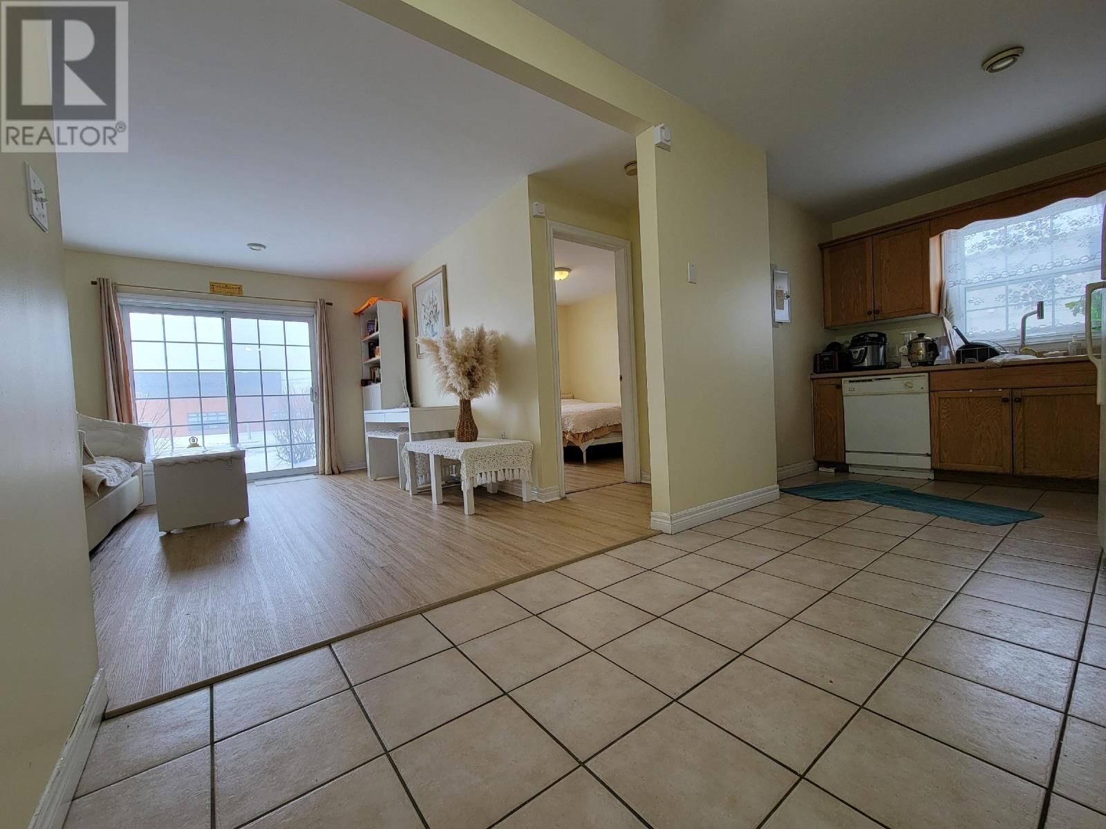 #1 33 Glen Stewart Drive - 9