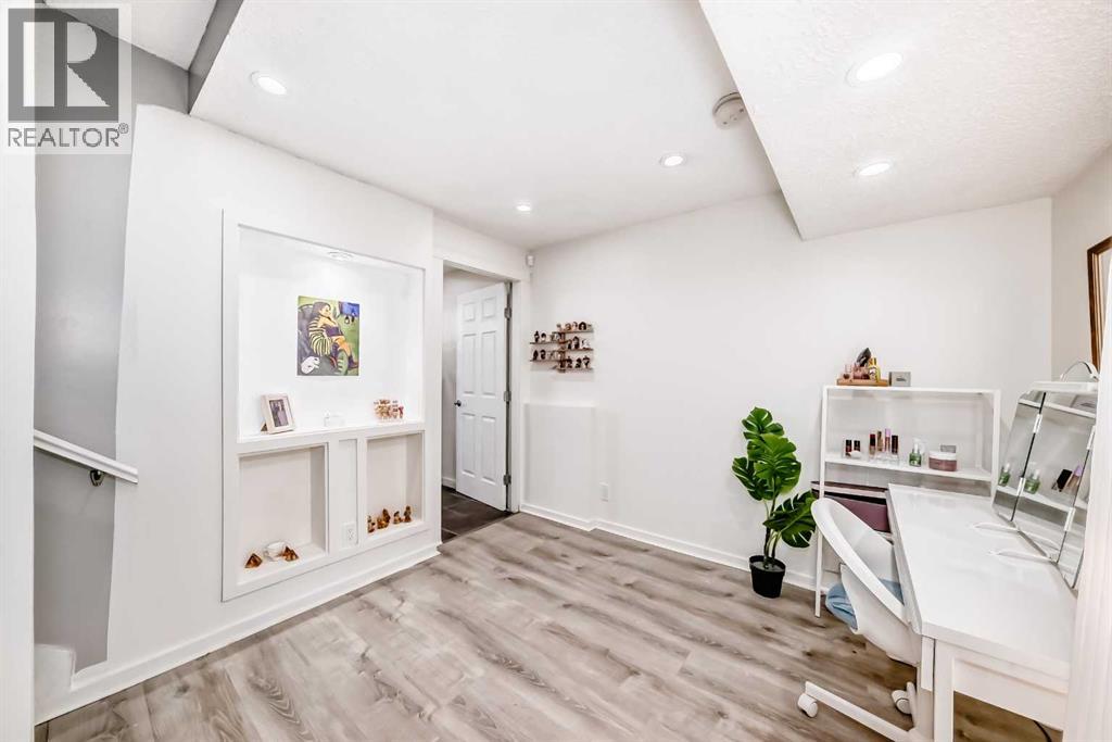 302 Auburn Crest Way SE, Calgary, Alberta