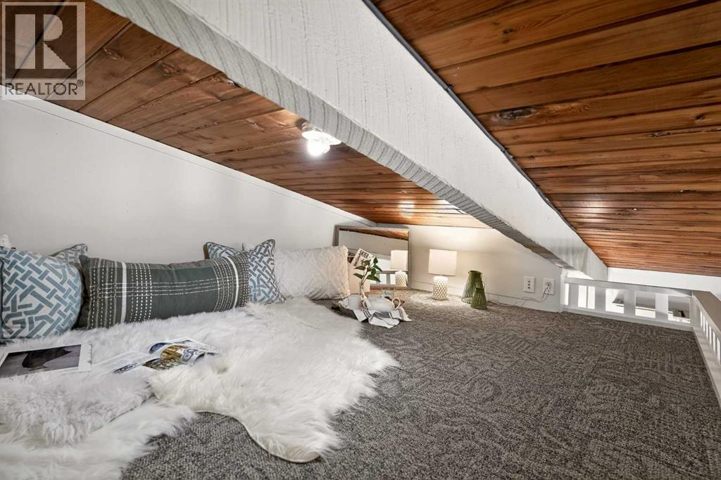 Single Family House Bi-level for Sale in   Street SW Oakridge Calgary 