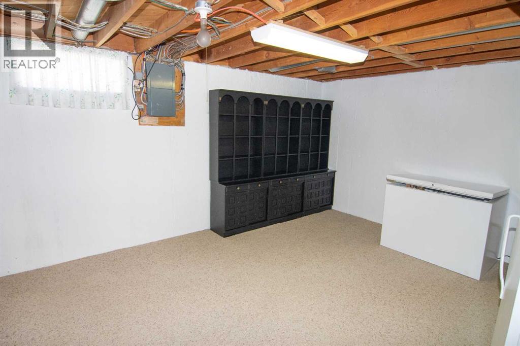 Single Family House Bungalow for Sale in  Dalton Drive NW Dalhousie Calgary 