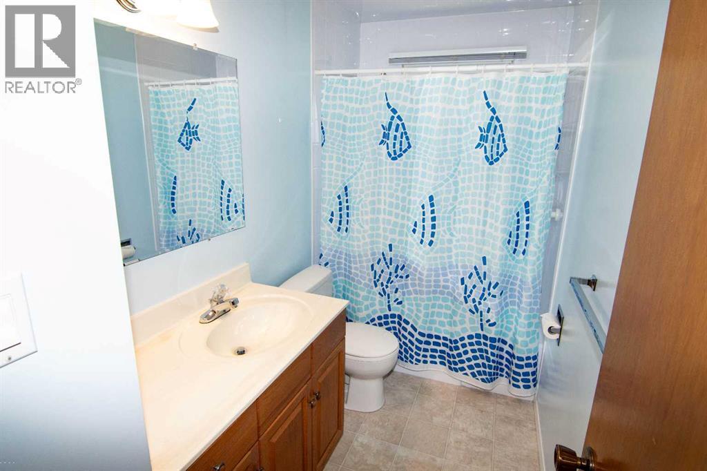 Single Family House Bungalow for Sale in  Dalton Drive NW Dalhousie Calgary 