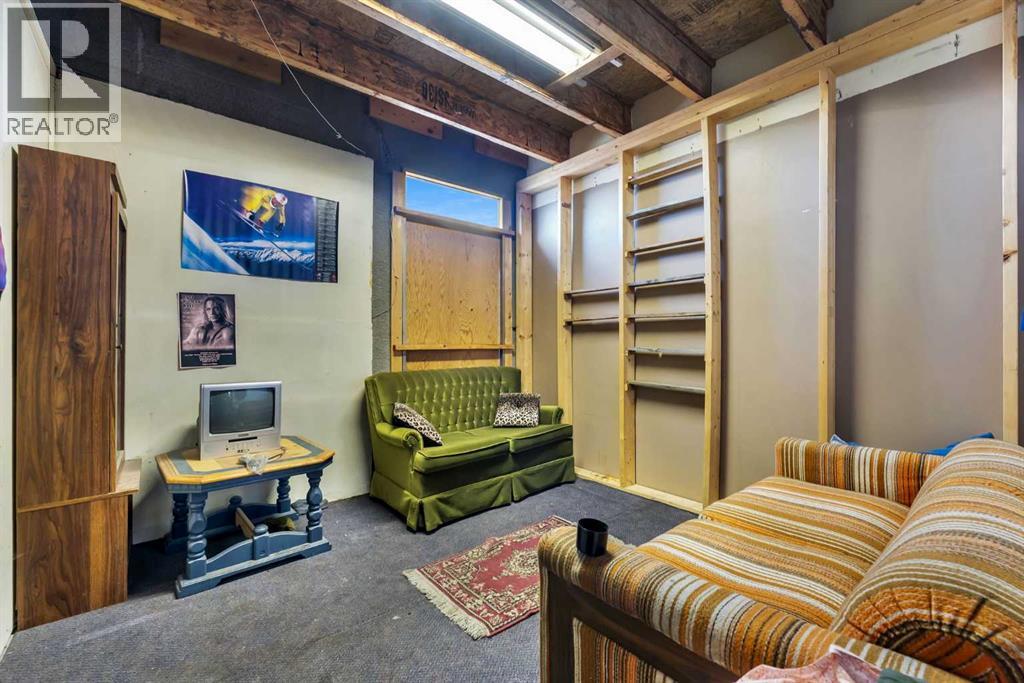 13, 2219 35 Avenue NE, Calgary, Alberta