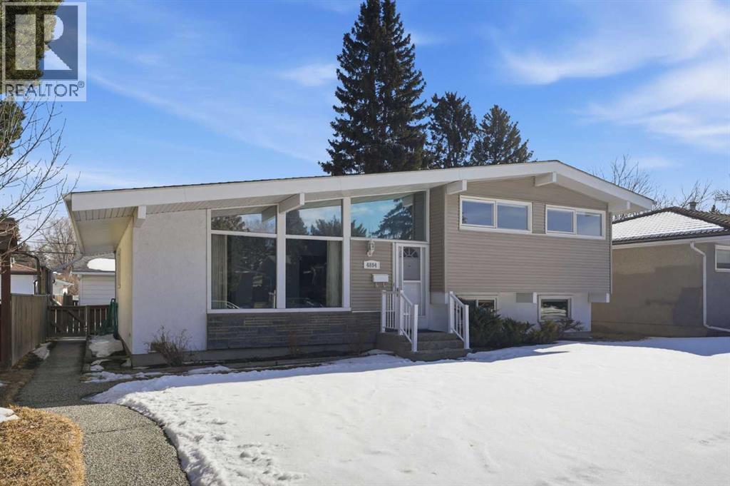 Single Family House 4 Level for Sale in  Brockington Road NW Brentwood Calgary 