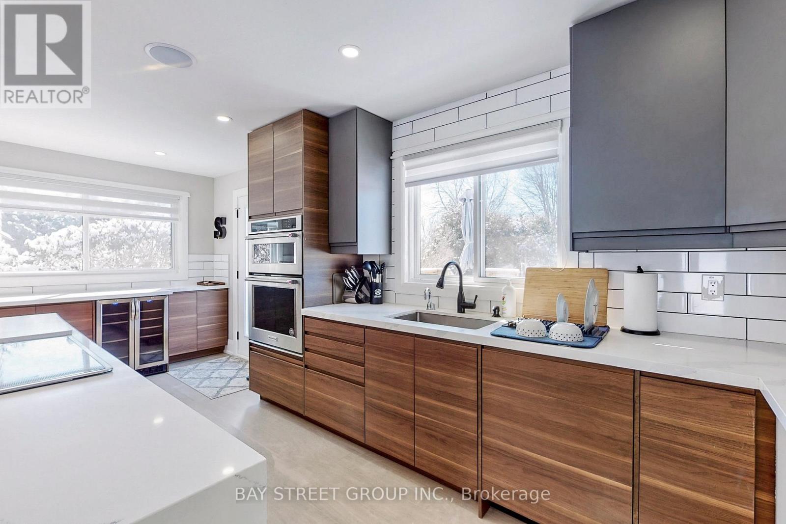 646 SIMCOE ROAD - 8