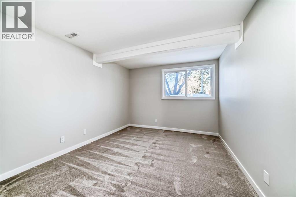 Single Family House Bi-level for Sale in   Street SW Oakridge Calgary 