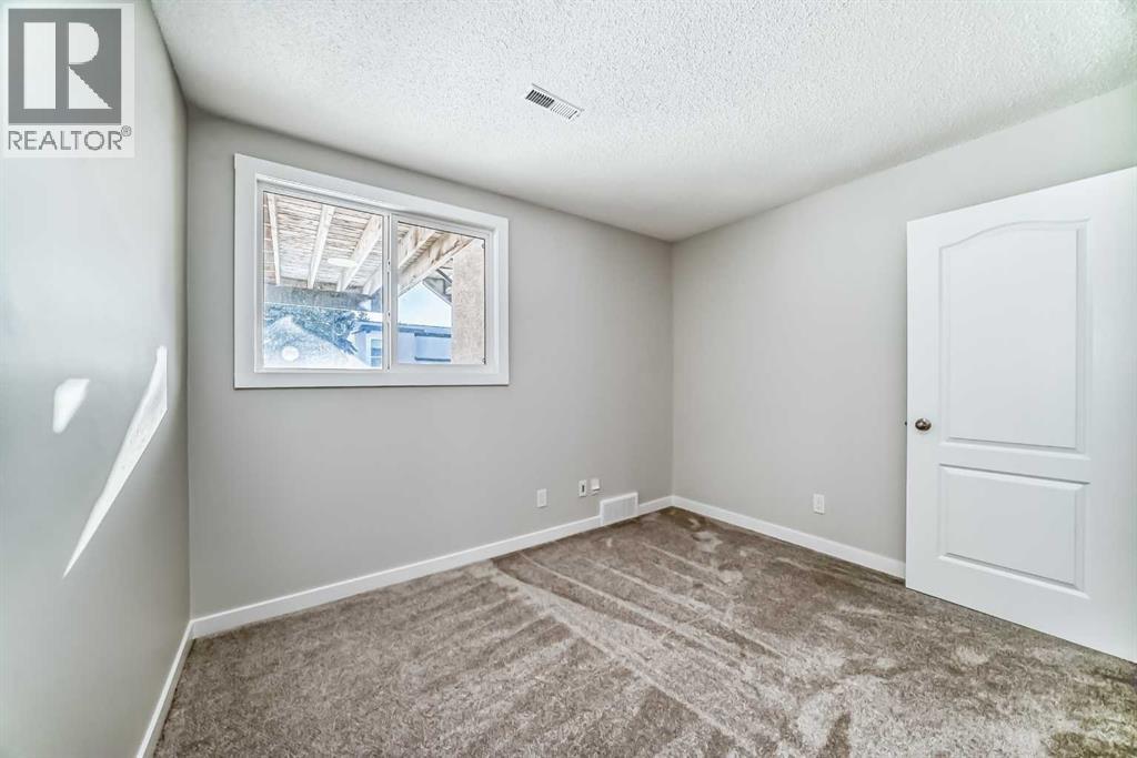 Single Family House Bi-level for Sale in   Street SW Oakridge Calgary 