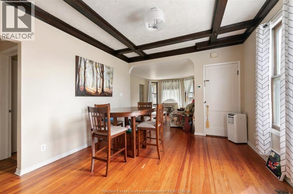 581-583 CRAWFORD AVENUE - 4