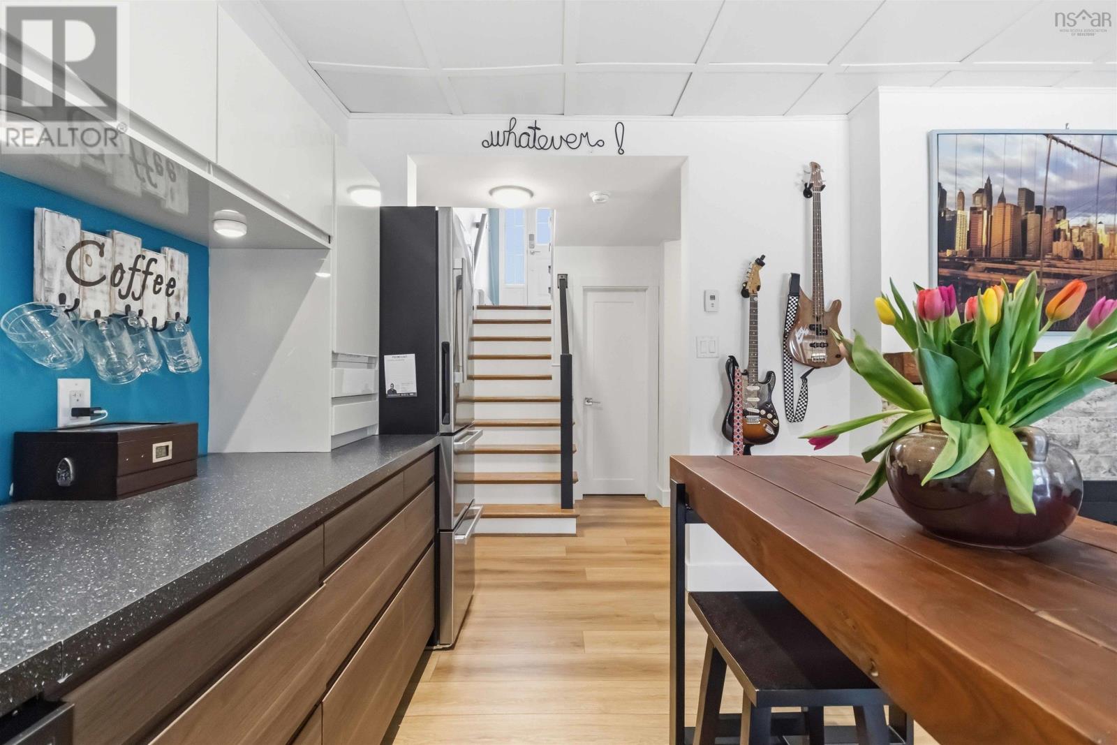 Property 45 of 50 of 78 GLENFOREST Drive