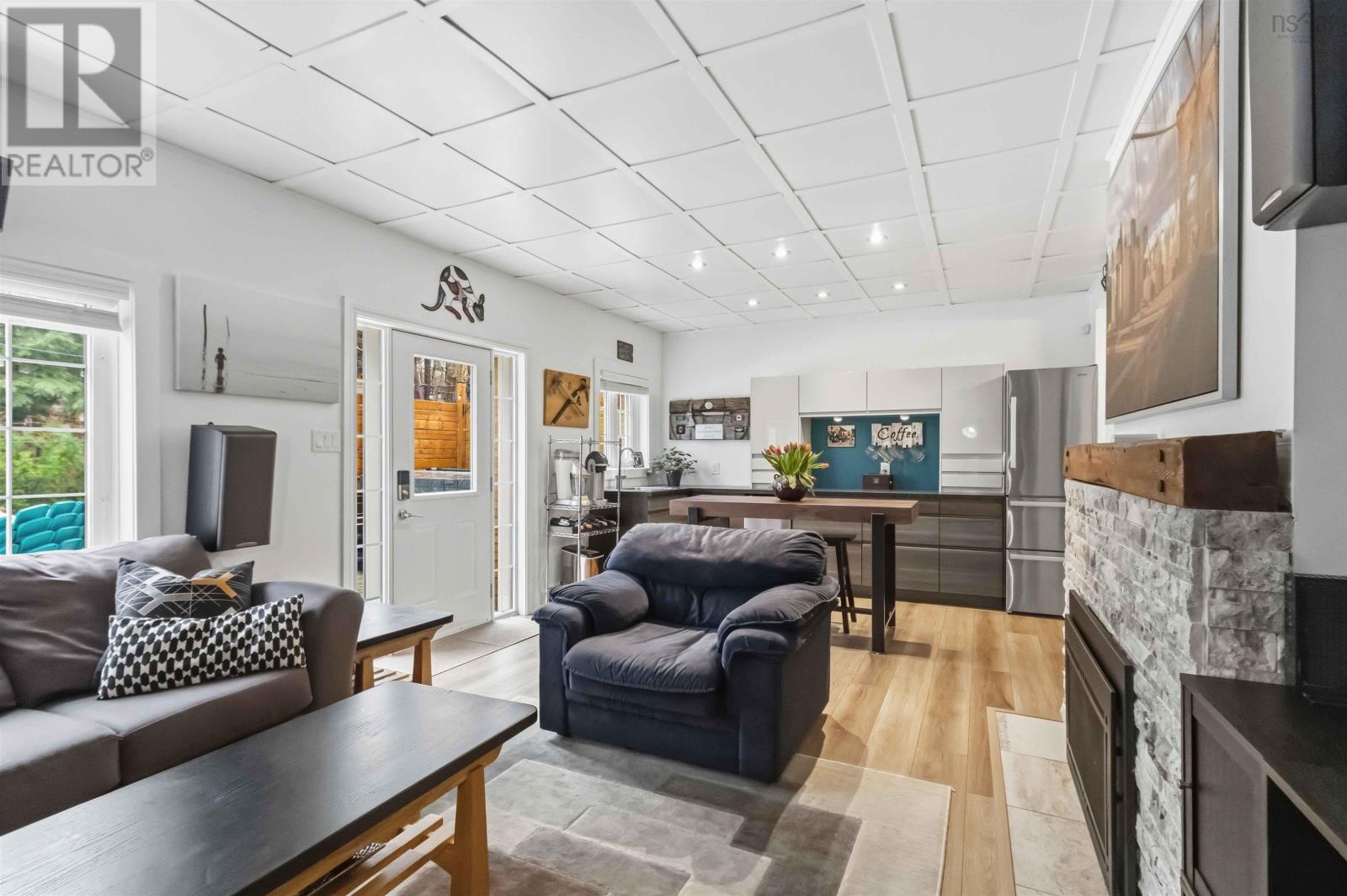 Property 43 of 50 of 78 GLENFOREST Drive