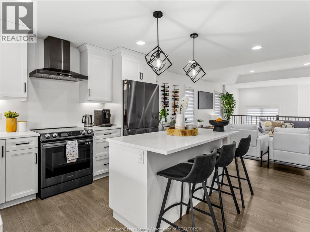 411 THOMPSON AVENUE - 16