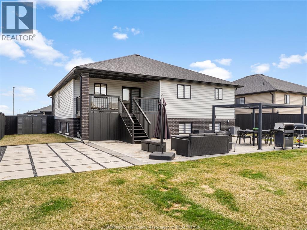 411 THOMPSON AVENUE - 40