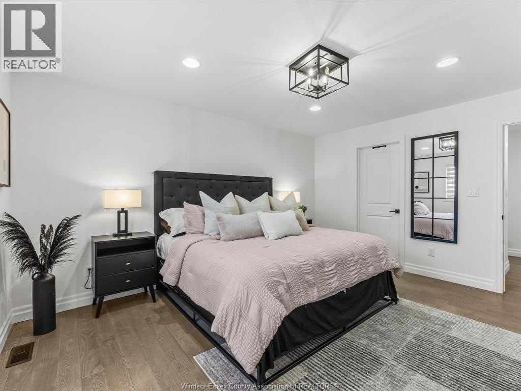 411 THOMPSON AVENUE - 21