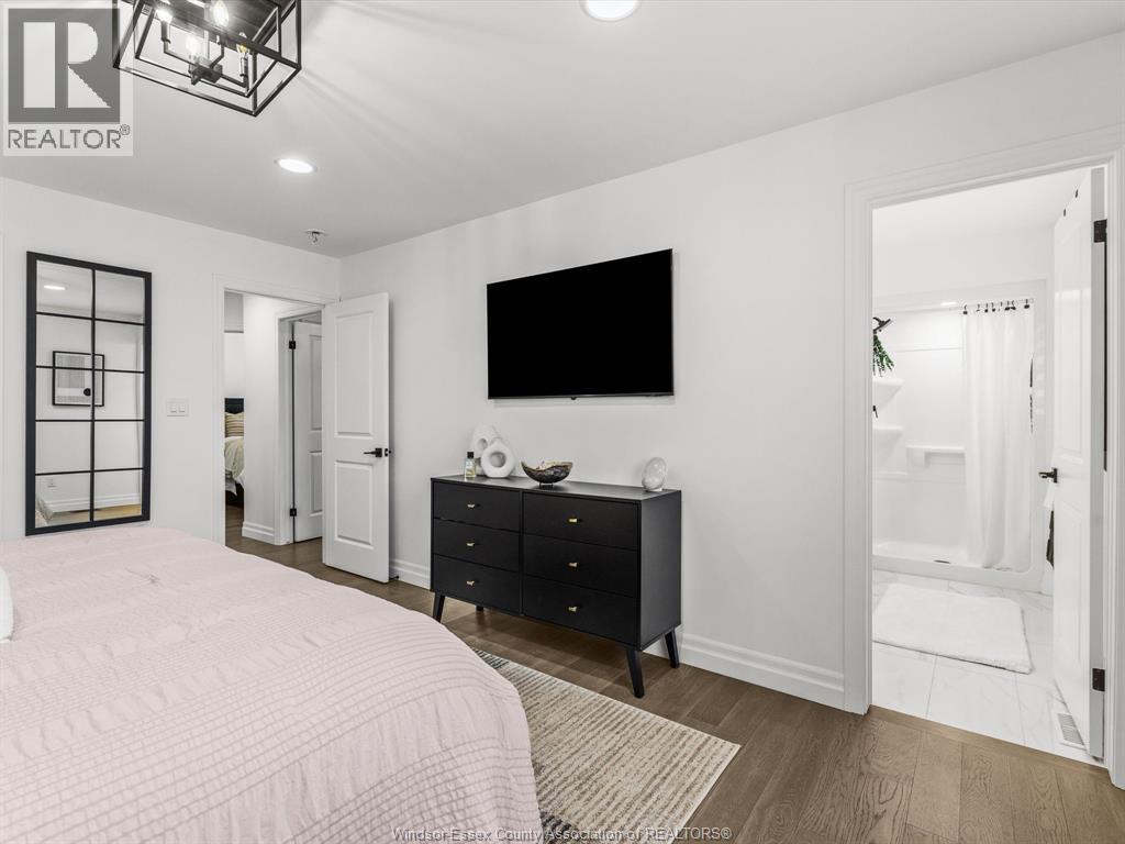 411 THOMPSON AVENUE - 22