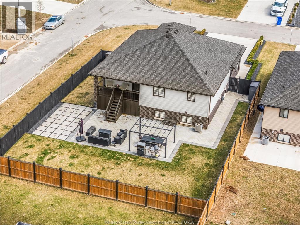 411 THOMPSON AVENUE - 3