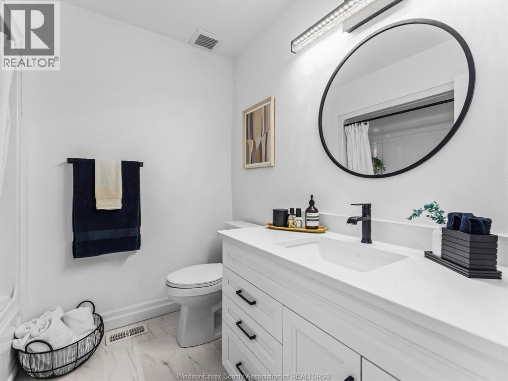 411 THOMPSON AVENUE - 23